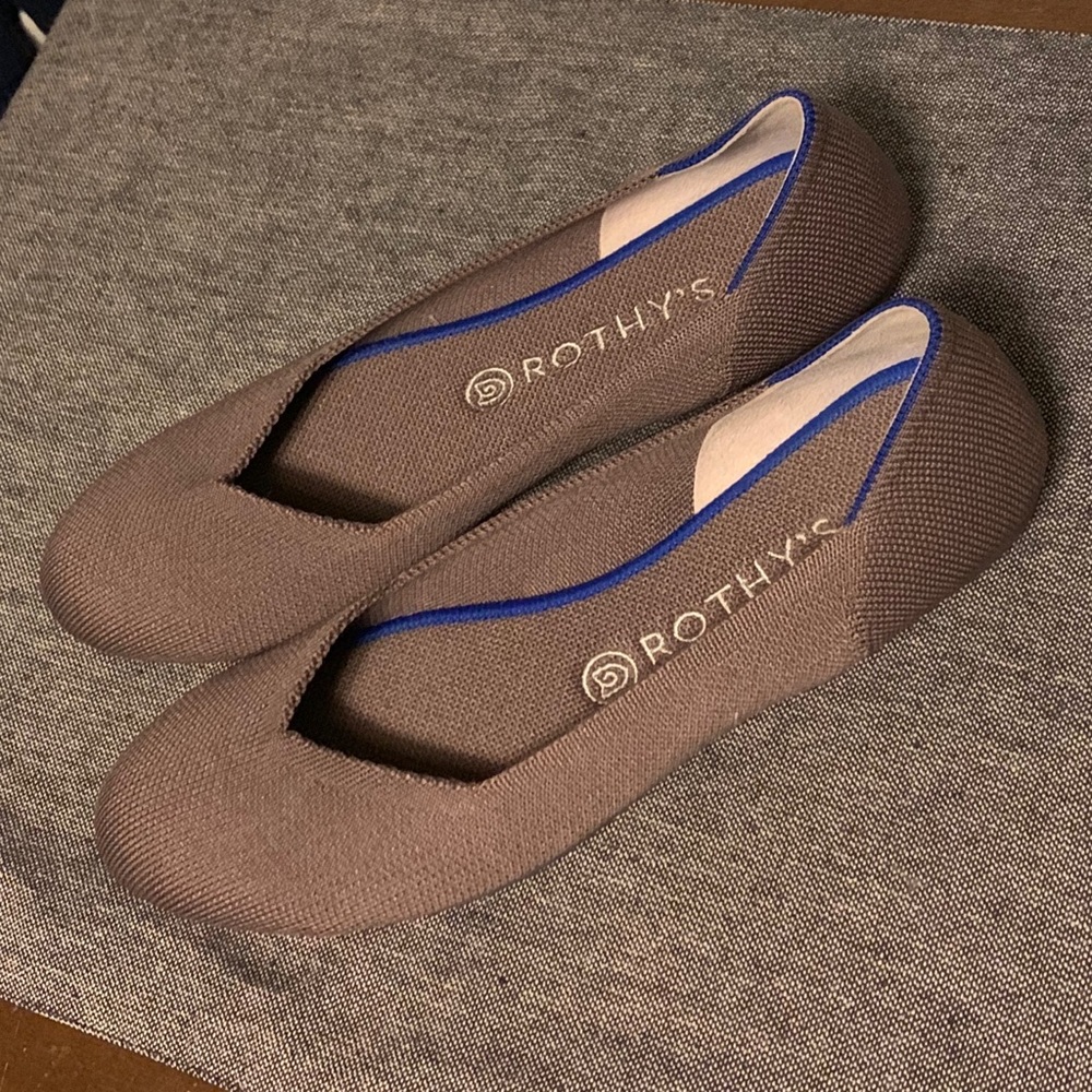 Rothys Flats - 9.5 - Mink - Retired Color!